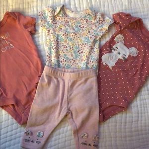 Carters Newborn matching set